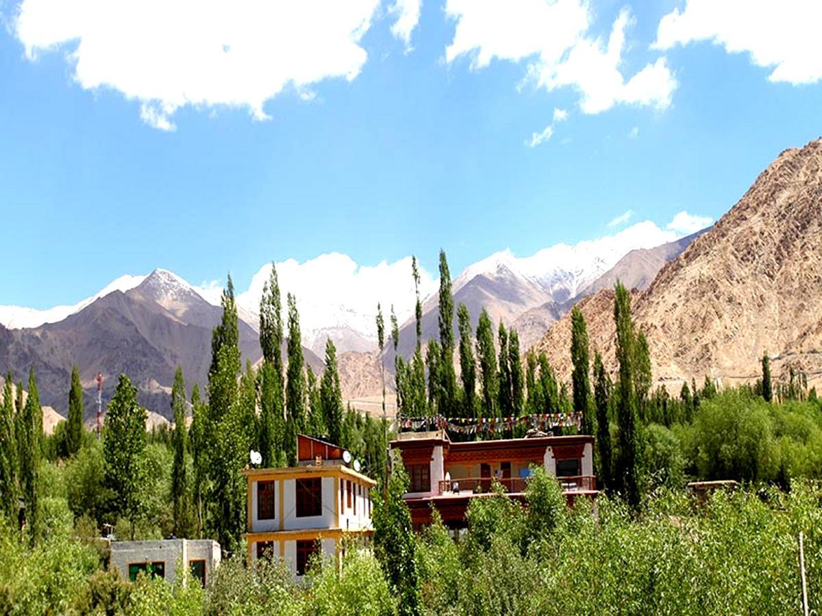The Hotel Himalaya, Leh Exterior photo
