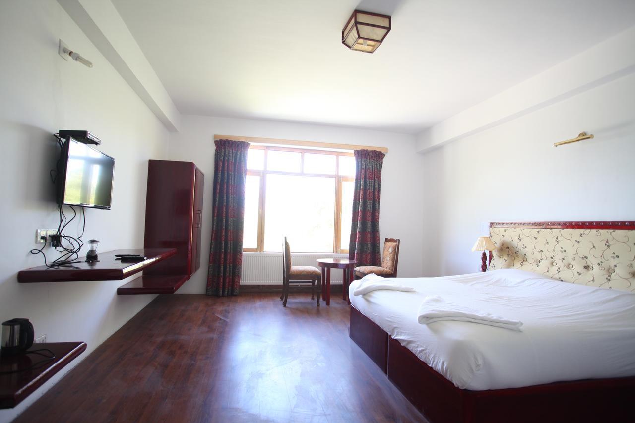The Hotel Himalaya, Leh Exterior photo